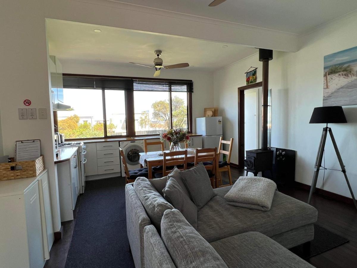 Moana Beach Sunset Holiday Accommodation B ภายนอก รูปภาพ